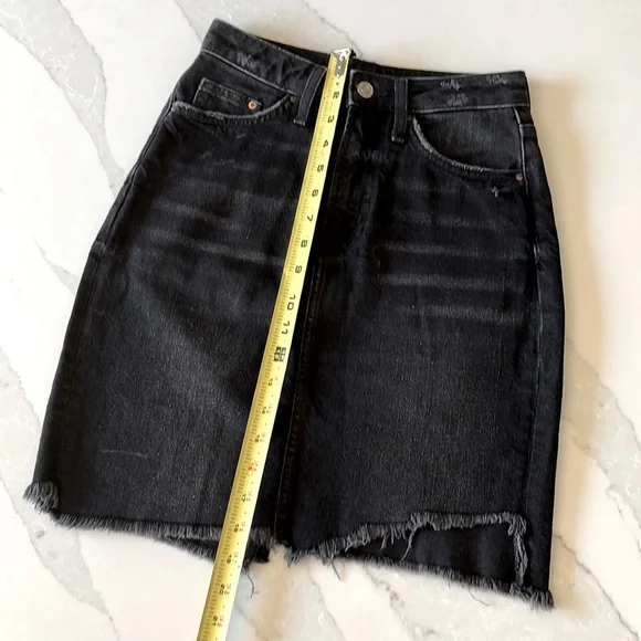 &DENIM by H&M Skirt Distressed, Raw Hem 4 - Picture 3 of 6
